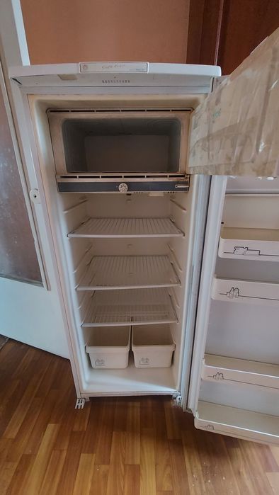 Холодильник бирюса