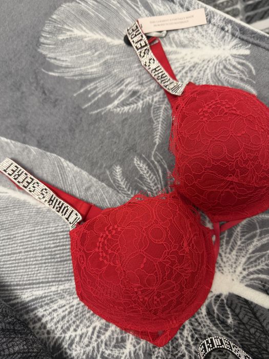 Sutiene Victoria Secret Noi cu Eticheta