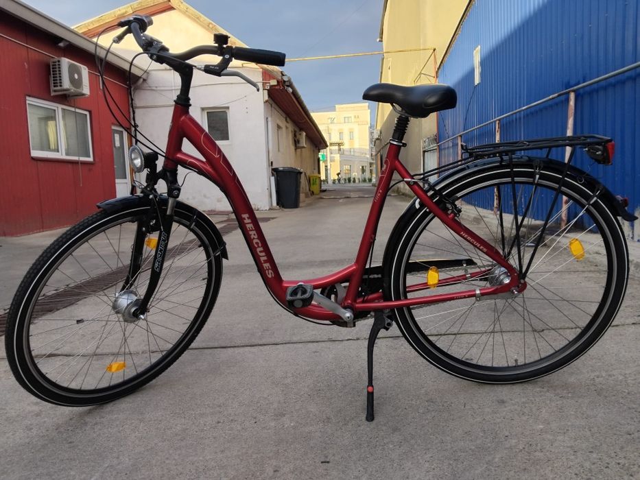Vând bicicleta Hercules din aluminiu pentru damă