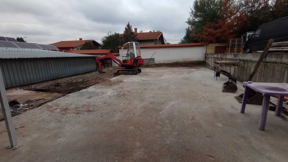 Услуги с Мини багер, бобкат/ челен товарач/кран/самосвал