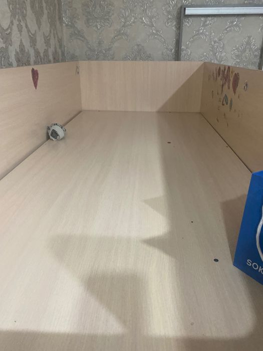 Продам кровать детскую