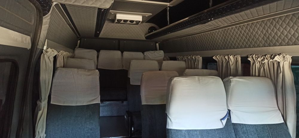 Продам микроавтобус Форд Транзит 2010