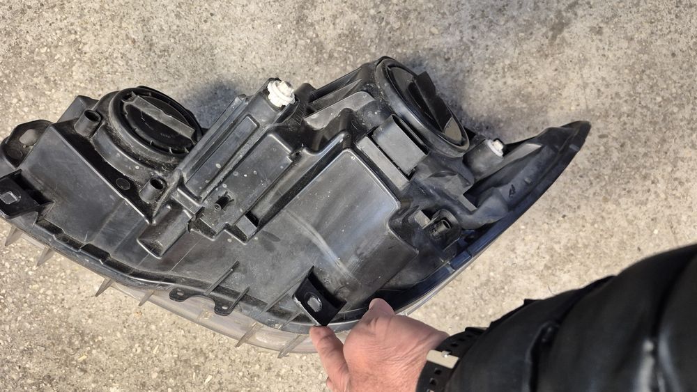 Оригинален  десен фар Hella  за  Mercedes  Sprinter  2013-2018г