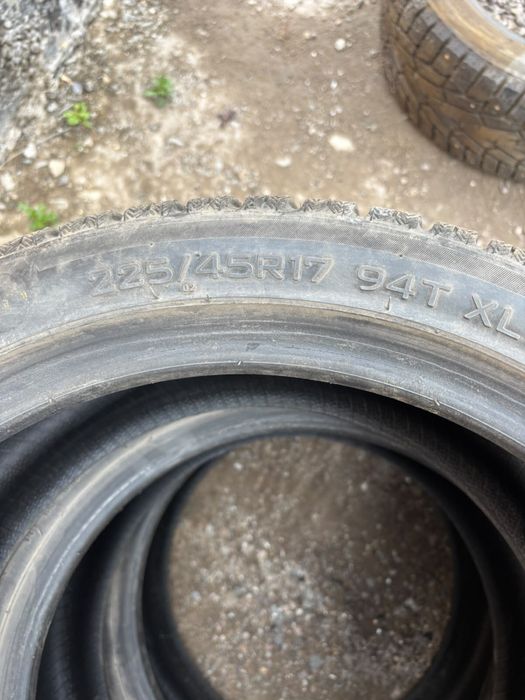 Продам зимние шины, в отличном качестве, бу