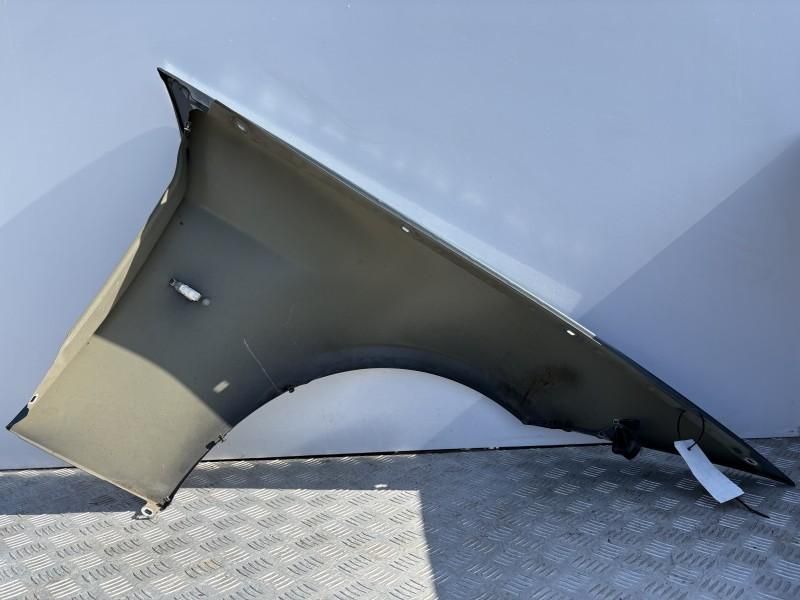 Aripa fata stanga BMW Seria 3 LCI E90