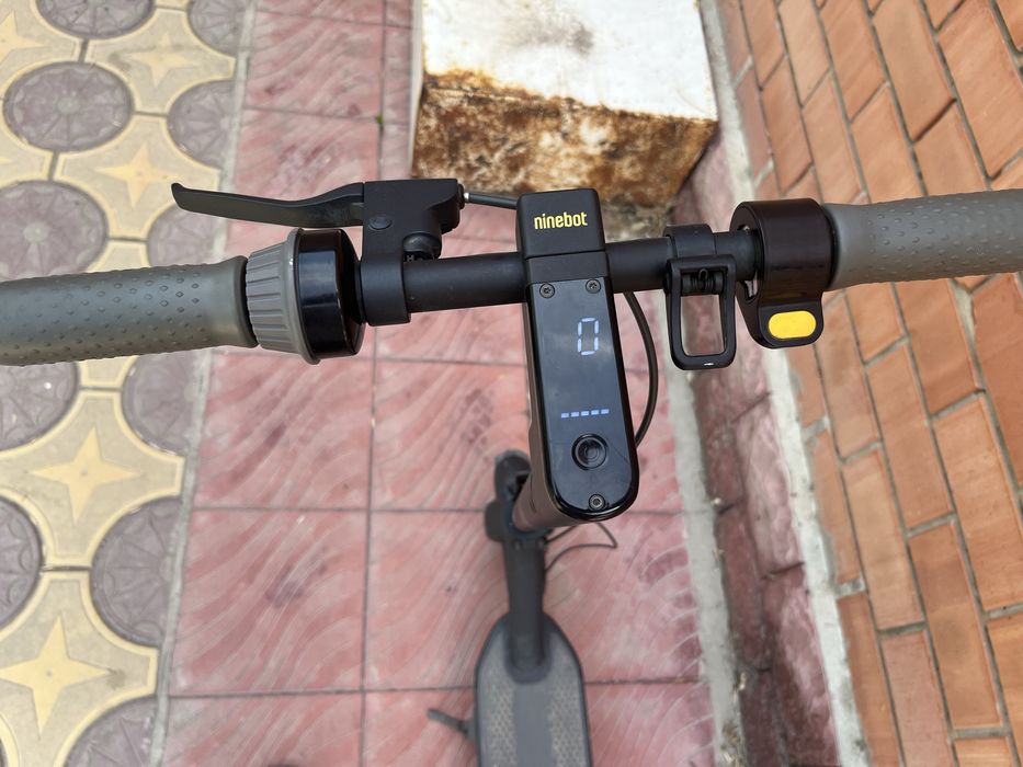 Электросамокат Ninebot