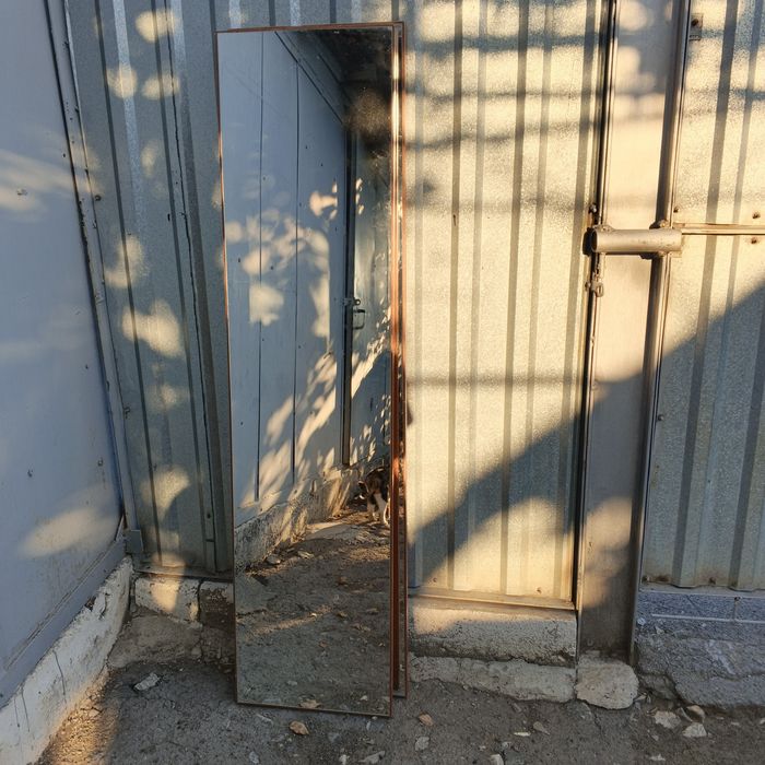 Зеркало от шкафа
