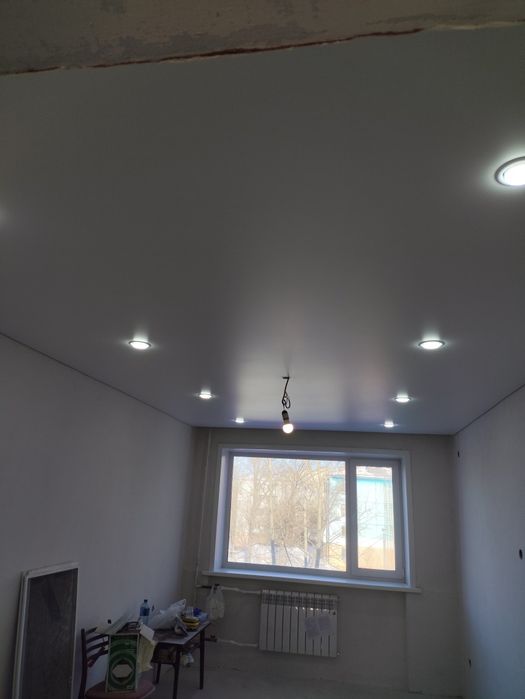 Натяжные потолки