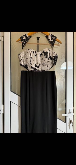 Дълга официална рокля