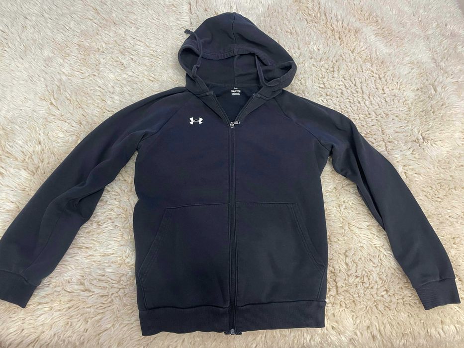 Оригинален спортен екип Under Armour размер S , черен
