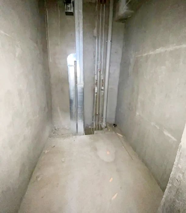 продам 2-х ком. 110кв. 6мкр. 3-этаж