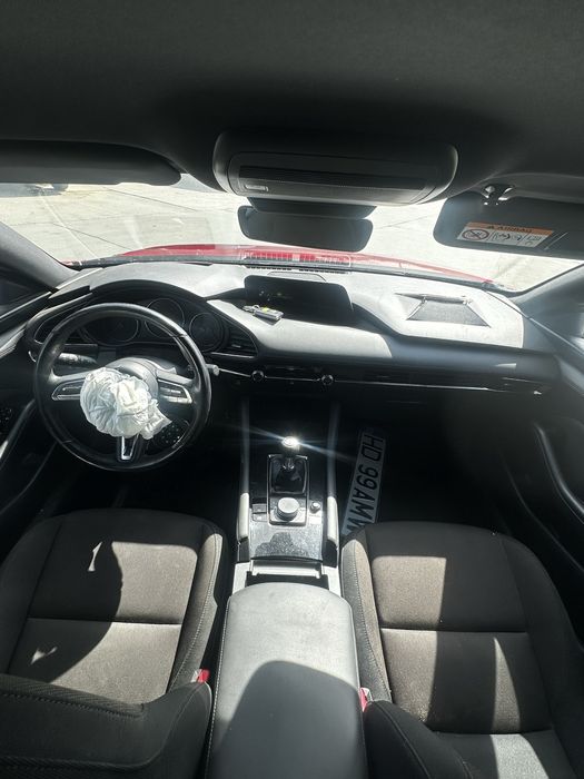 Mazda 3 Hybrid AVARIAT!!