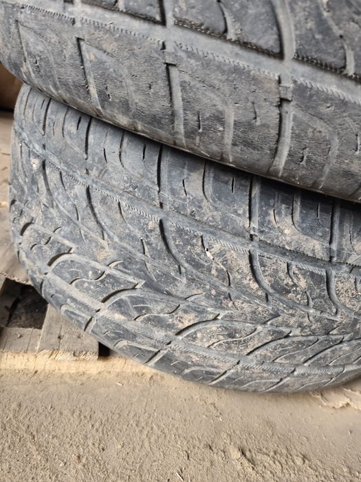 Комплект покрышек  на 20