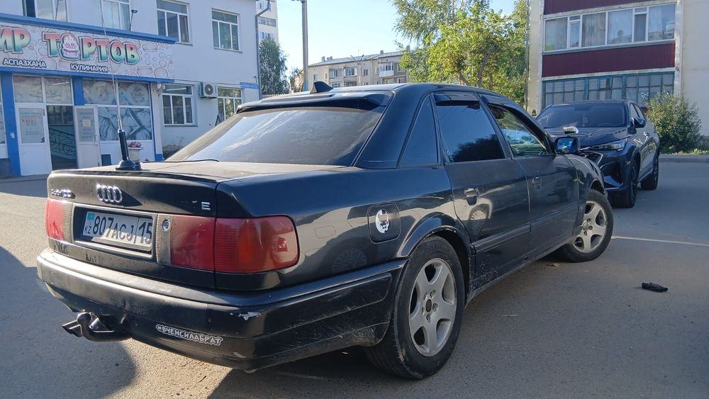 Ауди 100 ц4 1993 гв