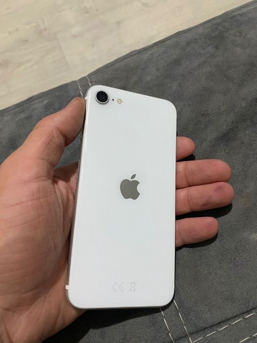 Продам или обменяю айфон se