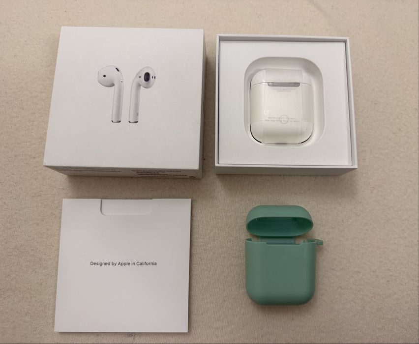 Casti audio AirPods 2 originale, stare perfecta de functionare