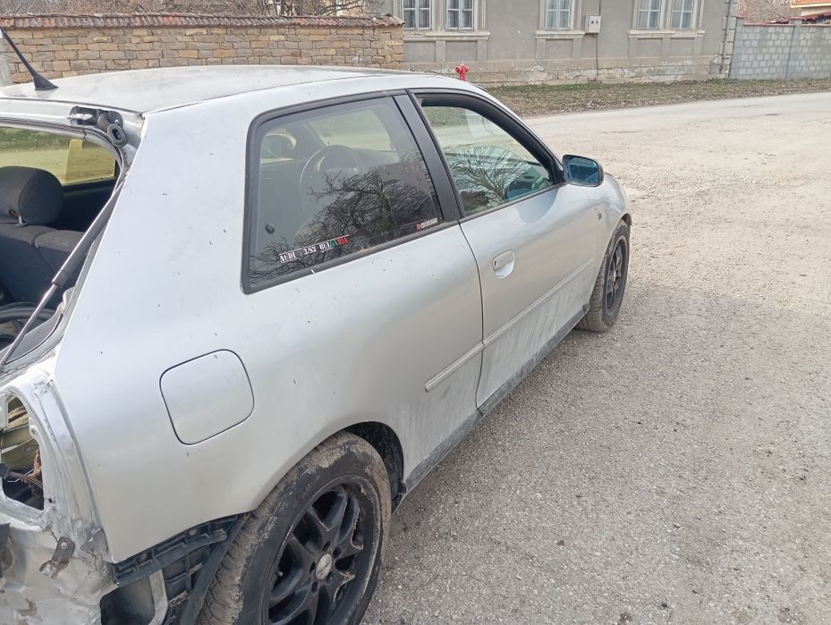 Продавам Ауди А3 1.8Т 150 AGU на части