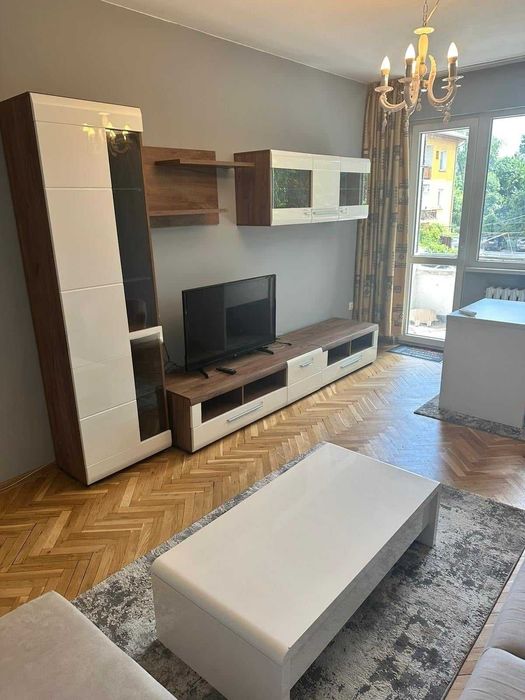 Двустаен апартамент под наем в кв. Лозенец