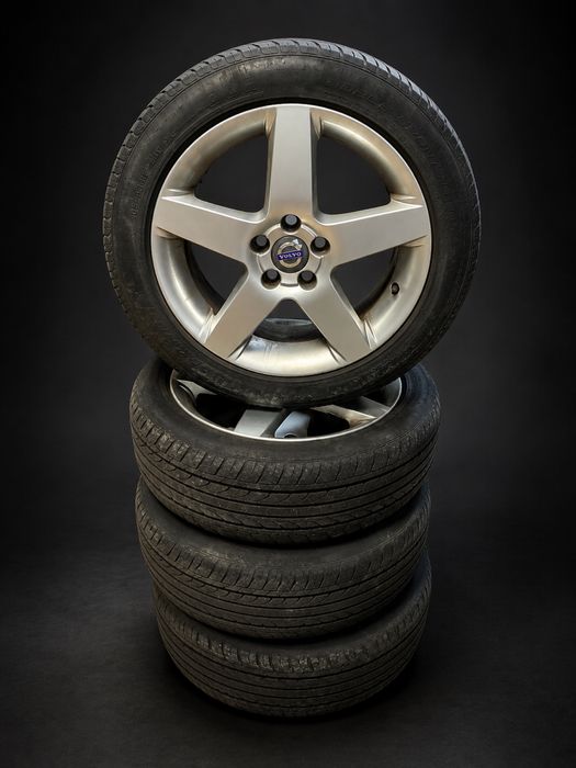 Джанти с летни гуми Volvo 17”