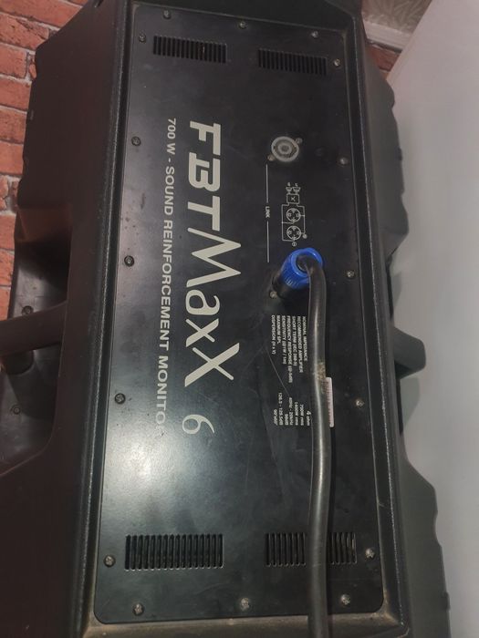 Vînd boxa fbt himax 6