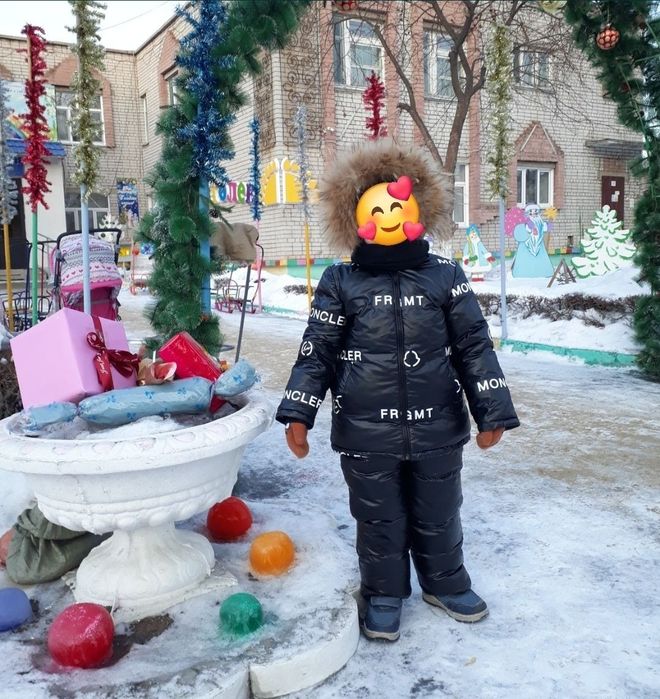 Зимний комбинезон на 4-5 лет