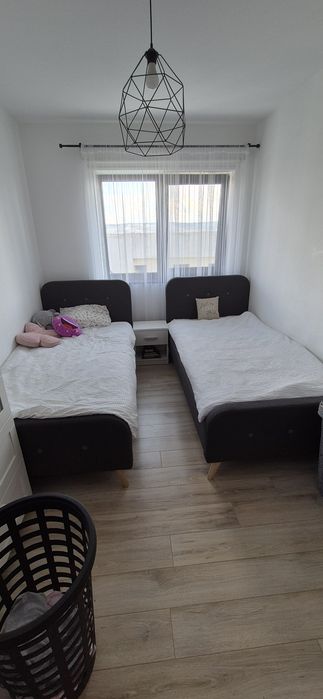 Pat, 2 bucati cu somiere si saltele.stare foarte bun, luate acum un an