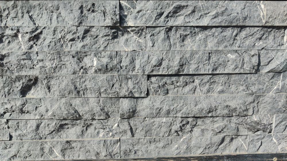 Depozit de Travertin,marmura,granit,ardezie,piatra cubica