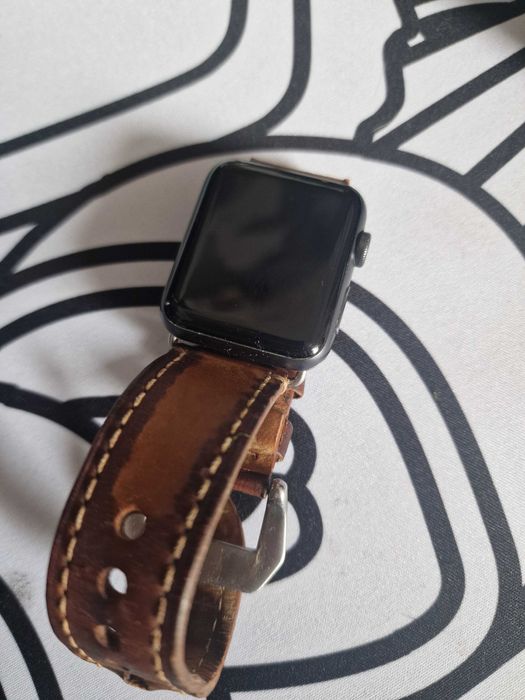 Apple Watch SE 3, 42mm, aluminium