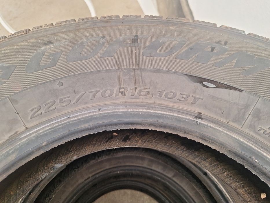 Зимние шины 225/70/Р 16