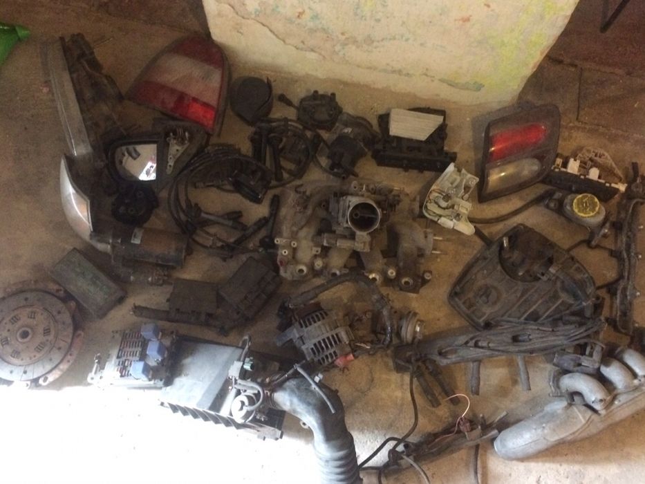 nissan sunny 1.4 16v - Almere 2.0D