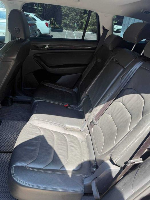Skoda Kodiaq 2021, 2.0 AT (180 л.с.), 4WD, Комплектация Style (7 мест)