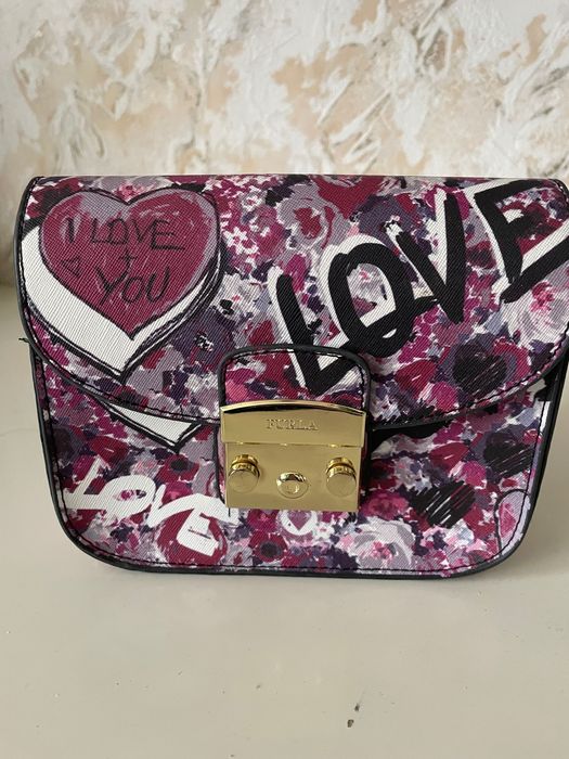 Чанти през рамо по модел на Furla