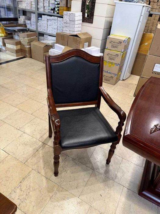 кабинетный стол директора