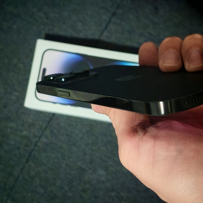 iPhone 14 Pro MAX că nou ( impecabil)