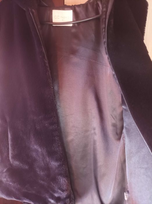 Дамско пухкаво елече