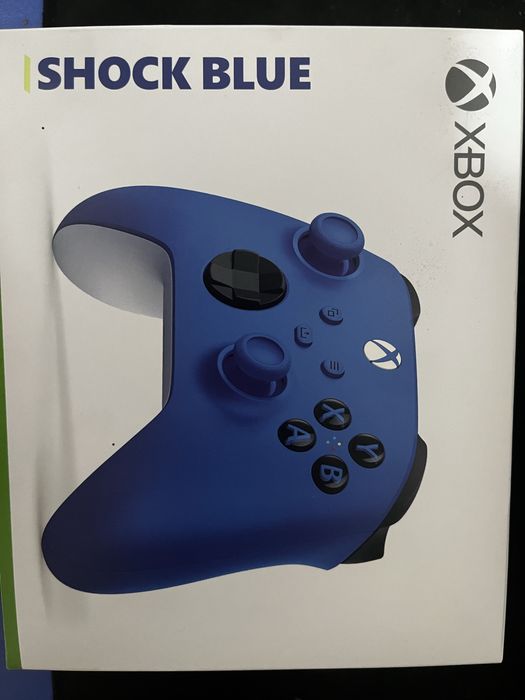 XBOX констролер с оригинална кутия