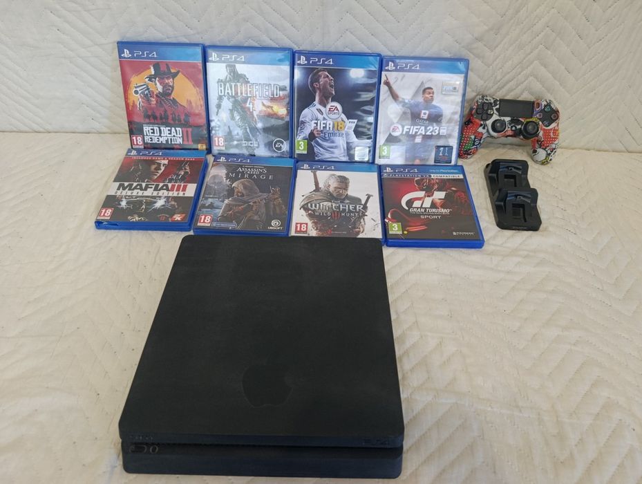 Playstation 4 slim