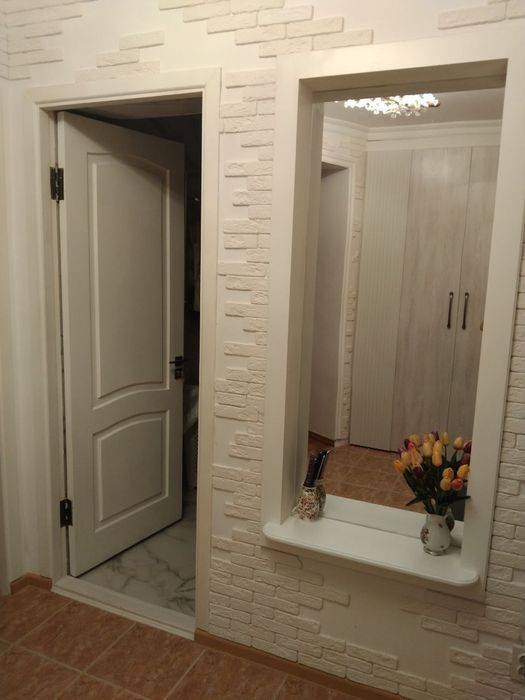 Продается Новомосковская бывшая  3/1/4