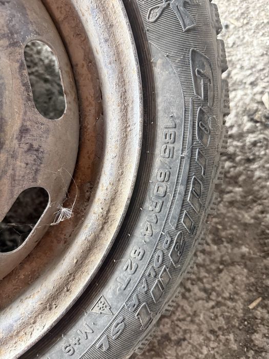 Два баллона всборе с дисками жигули гольф