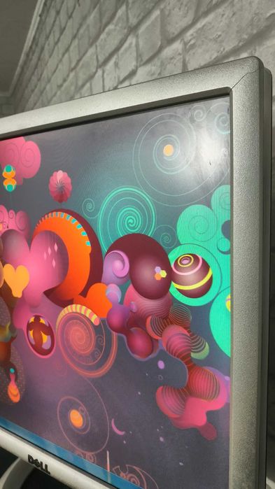 Компютърна конфигурация AMD + монитор DELL 1905