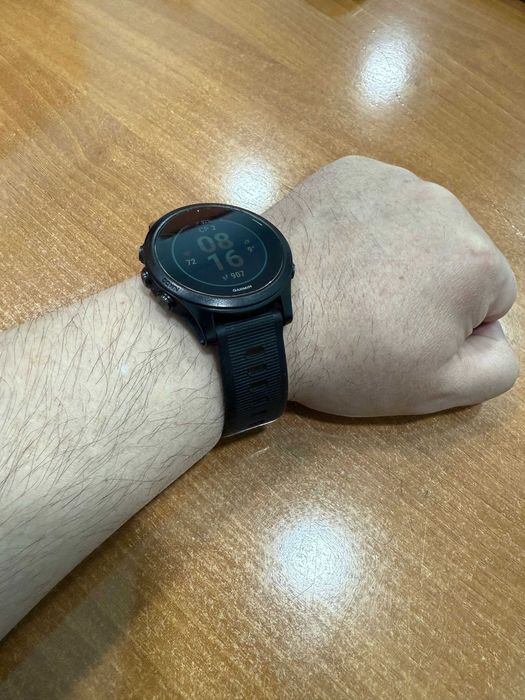 Продам часы мультиспортивные часы Garmin Forerunner 945