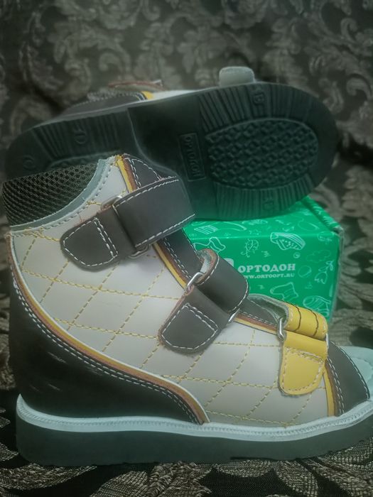 Продам ортопедические сандали