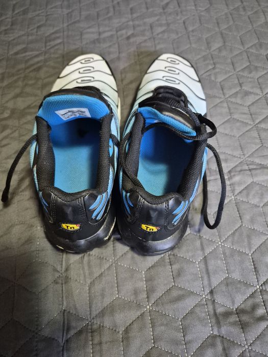 Adidasi Nike 39 buni