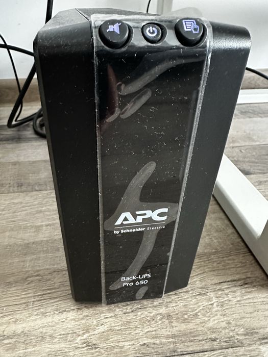 APC Back-UPS Pro, 650VA/390W