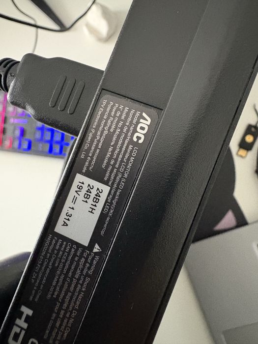 Monitoare Aoc 24”