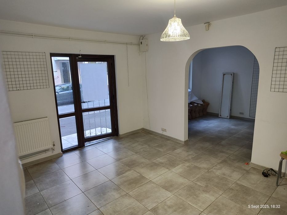 Spațiu comercial de vânzare – Mangalia, Strada Sirenei