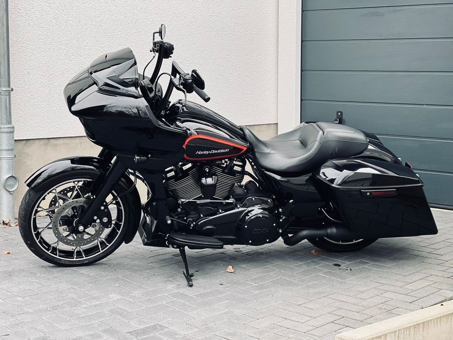 Harley Davidson Road Glide Special