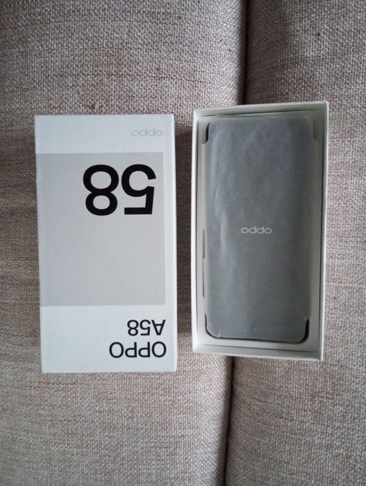 OPPO A58 NFC 12/128GB в идеале.