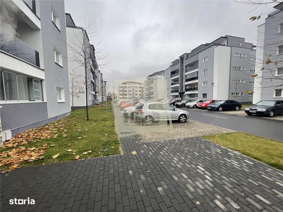 Apartament modern cu 3 camere terasa si 2 parcari in zona Centrala