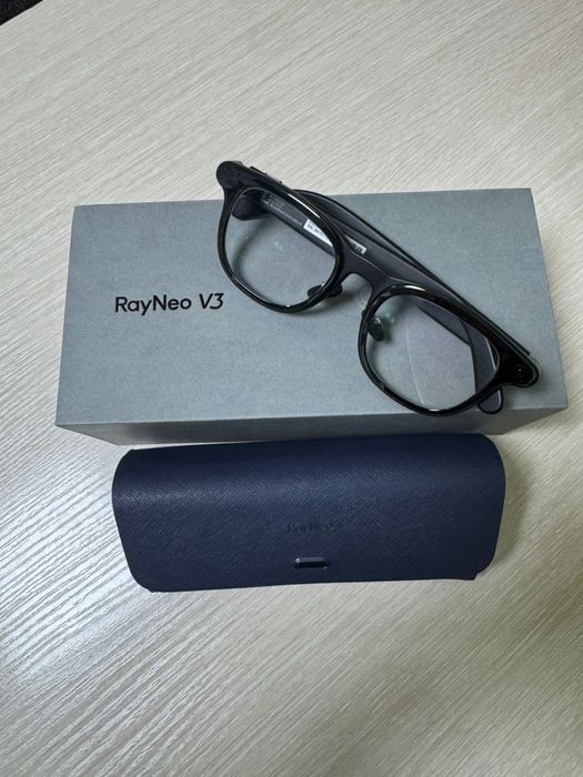 Продам очки RayNeo V3